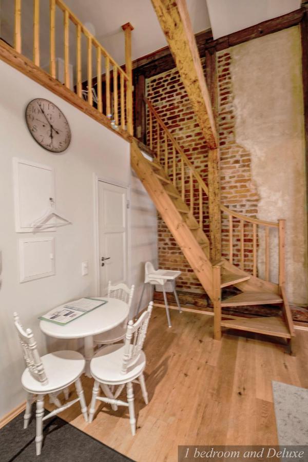 Gildi Dolce Vita, Apartment